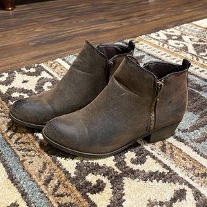 Pierre Dumas booties